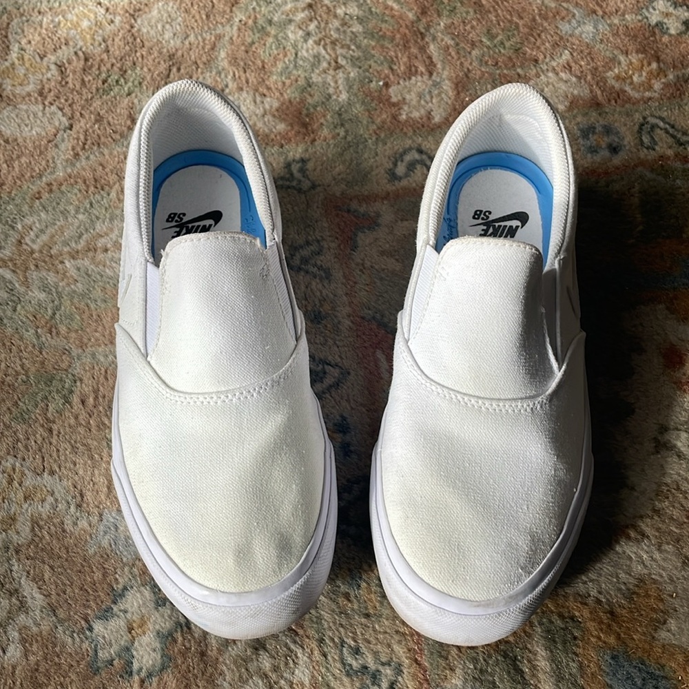 Nike SB Charge Slip On Shoes W Size 8 Triple White